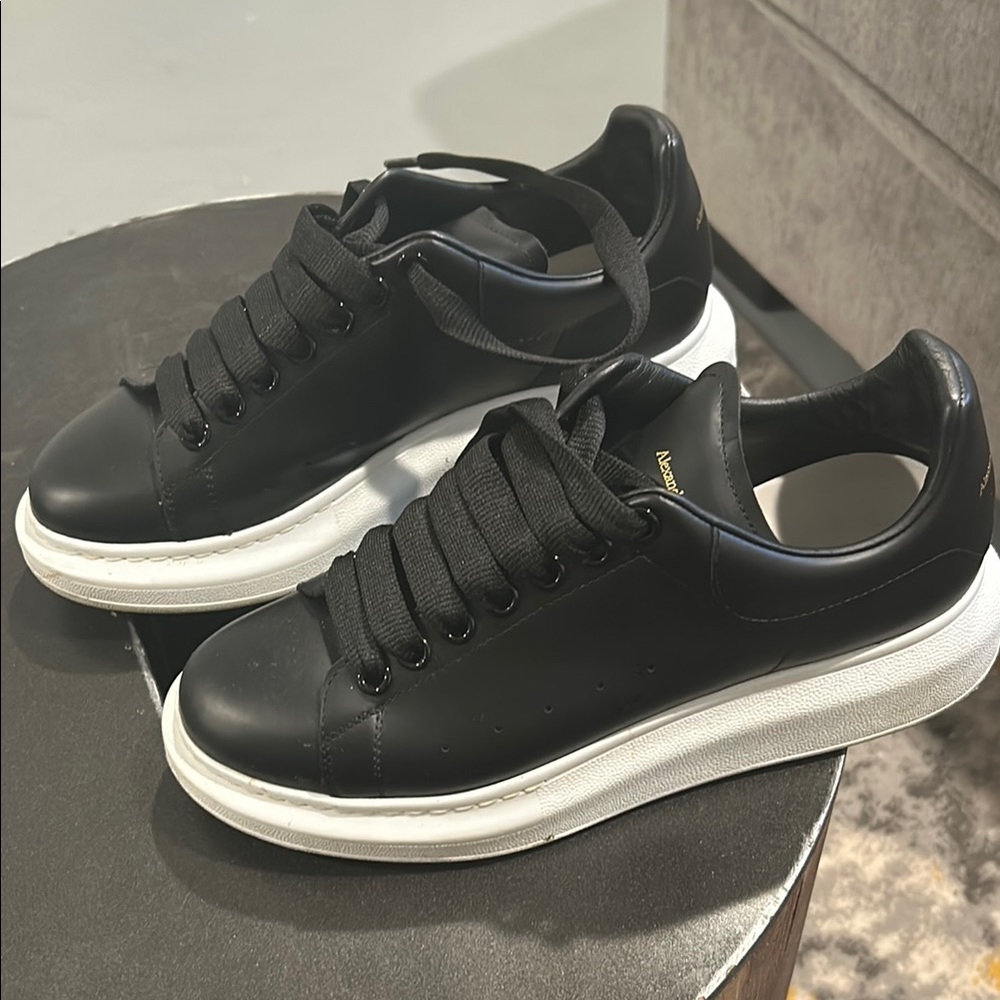 Black Sneakers